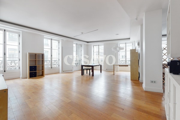Apartment — Paris 8