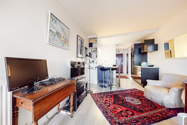 Apartment — Paris 18