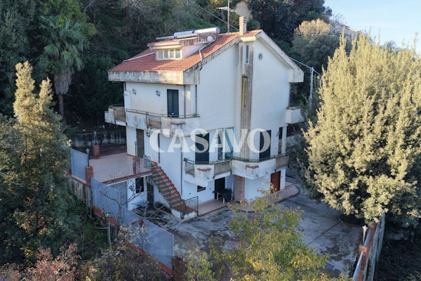 Villa — Torchiara
